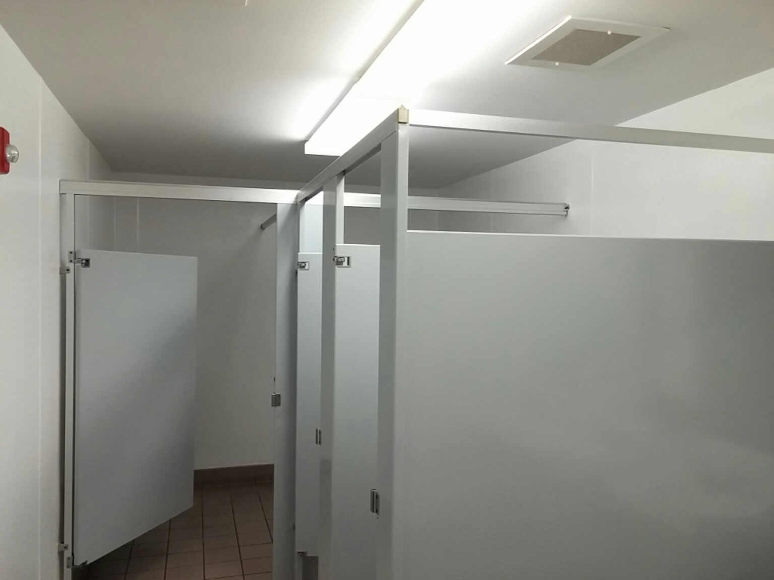 Procoat ProBond RestRoom Before After2